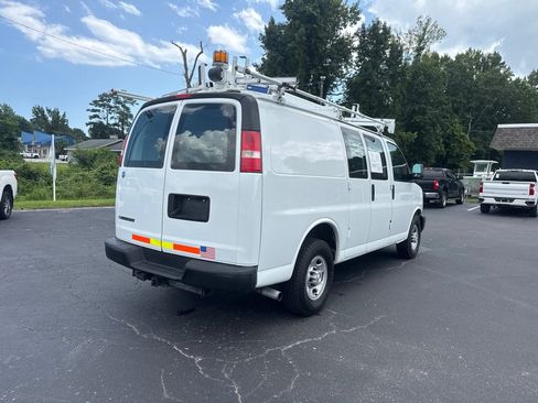 Used 2017 Chevrolet Express 2500 w/ Cold Climate Package RWD image 5