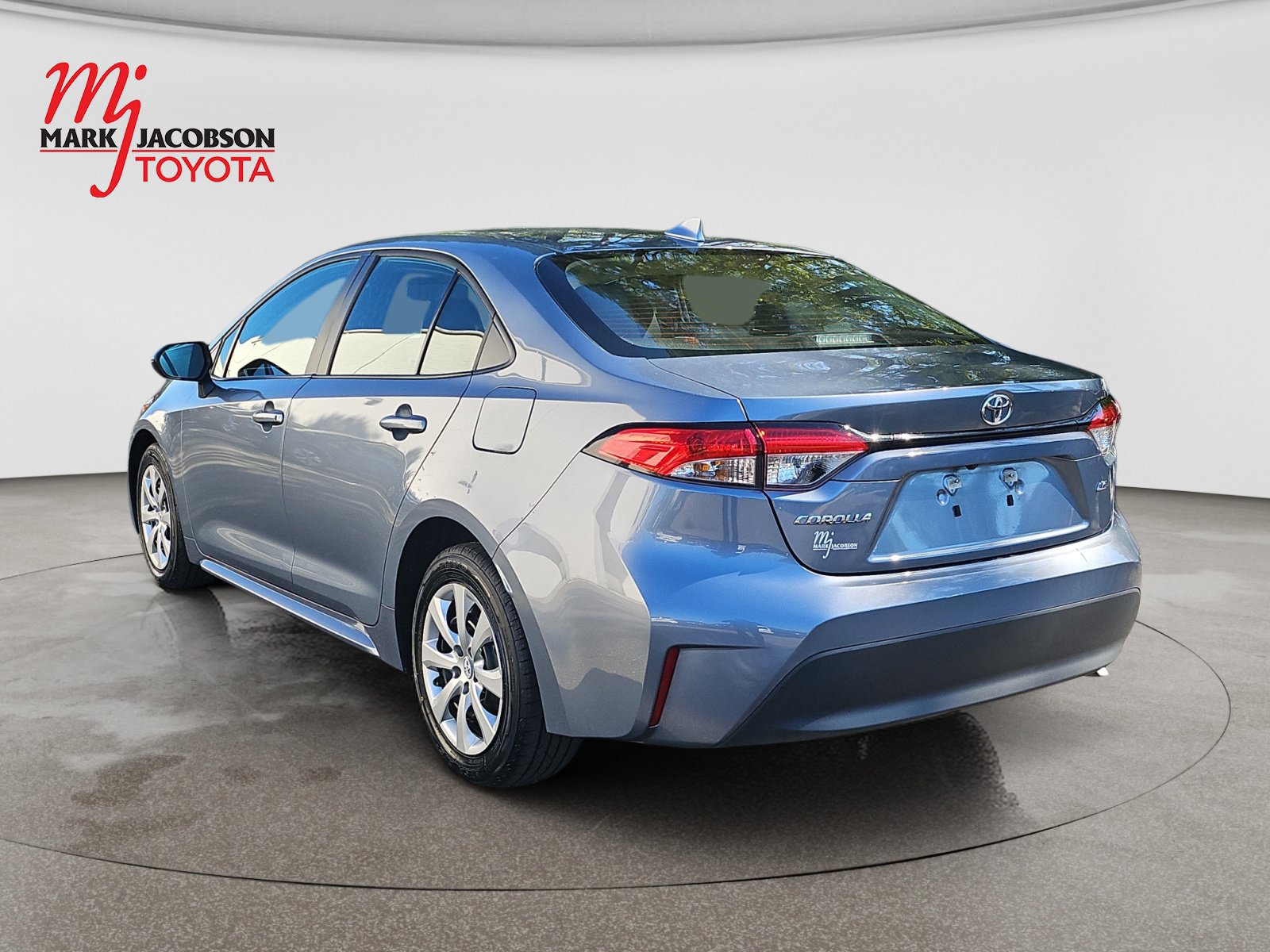 Used 2025 Toyota Corolla LE FWD image 14