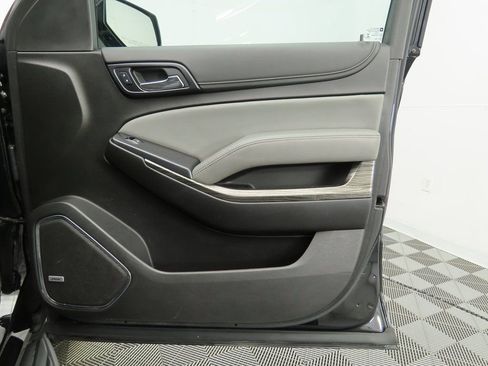 Used 2019 Chevrolet Tahoe LT image 26