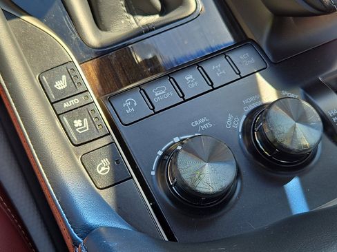 Certified 2019 Lexus LX 570 4WD image 27