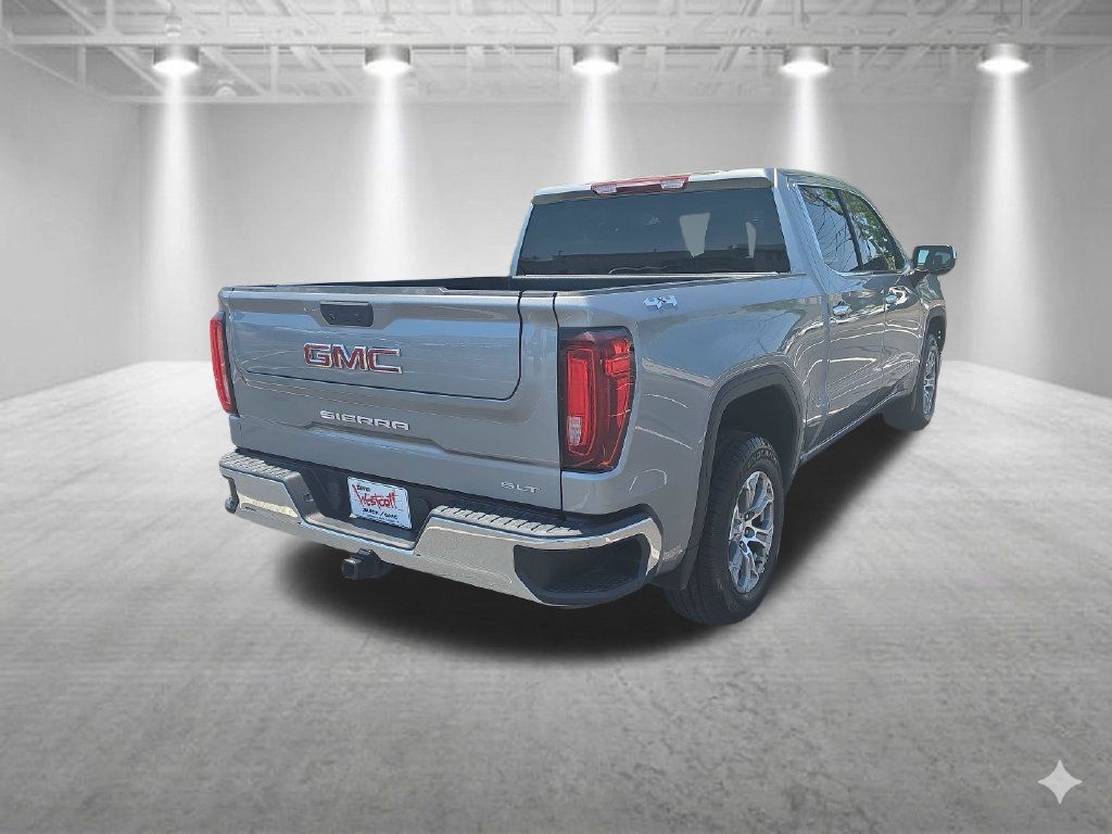 Used 2024 GMC Sierra 1500 SLT AWD/4WD image 3