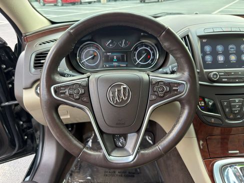 Used 2016 Buick Regal Premium FWD image 18