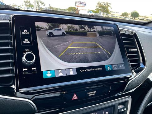 Used 2025 Honda Ridgeline Black Edition image 25