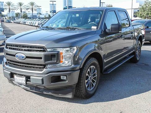 Used 2018 Ford F150 XLT w/ Equipment Group 302A Luxury image 3