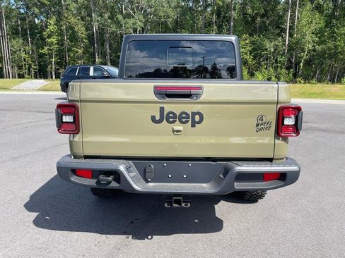 New 2025 Jeep Gladiator Willys image 33