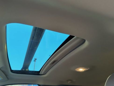 Used 2014 Ford F150 Lariat w/ Equipment Group 502A Luxury image 6