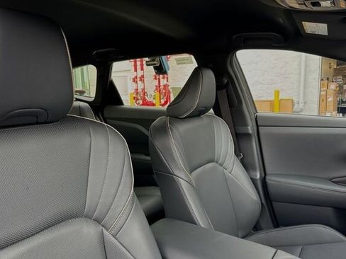 New 2025 Toyota Crown Signia image 14