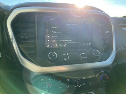 Used 2023 GMC Acadia SLE w/ Driver Convenience Package image 47