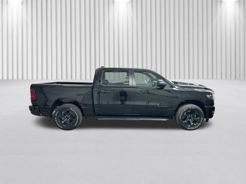 New 2026 RAM 1500 Express AWD/4WD image 3