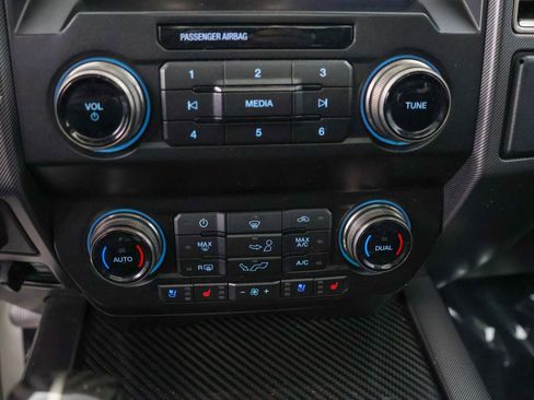 Used 2019 Ford F150 Raptor w/ Equipment Group 802A Luxury AWD/4WD image 10