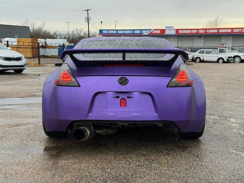 Used 2014 Nissan 370Z Coupe image 7