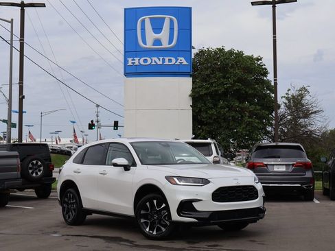 Certified 2026 Honda HR-V EX-L image 1