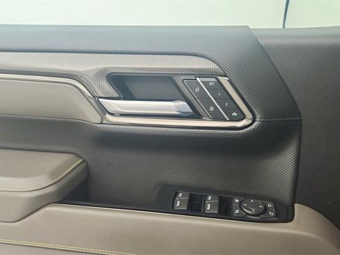 Used 2023 Chevrolet Silverado 1500 ZR2 w/ Technology Package image 26