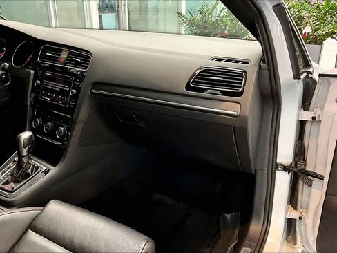 Used 2021 Volkswagen GTI SE image 17