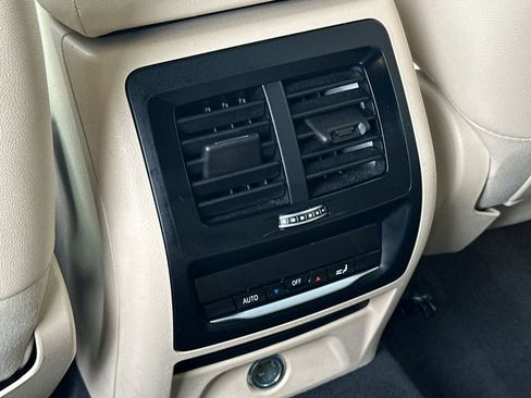 Used 2019 BMW X3 xDrive30i w/ Driving Assistance Package image 11