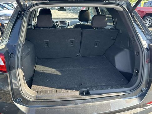 Used 2021 Chevrolet Equinox LT FWD image 11