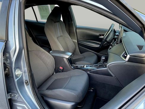 Used 2022 Toyota Corolla SE FWD image 9