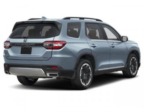 New 2026 Honda Pilot Touring image 2