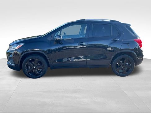 Used 2018 Chevrolet Trax Premier w/ Midnight Edition AWD/4WD image 5