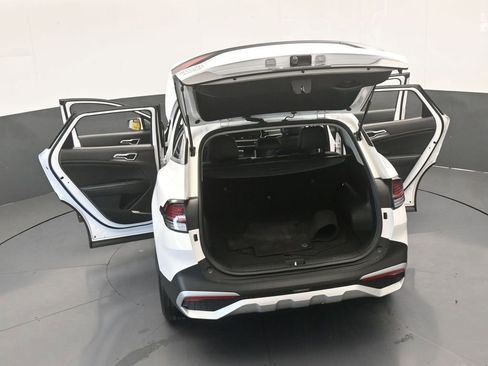 Used 2025 Kia Sportage EX image 70