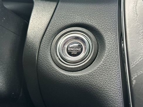 Used 2022 Mercedes-Benz GLC 300 4MATIC image 21