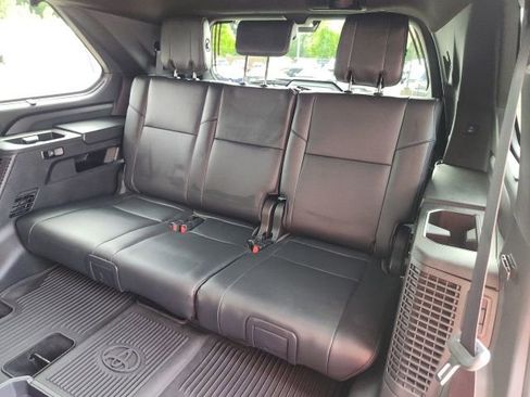 Certified 2024 Toyota Sequoia Platinum AWD/4WD image 24