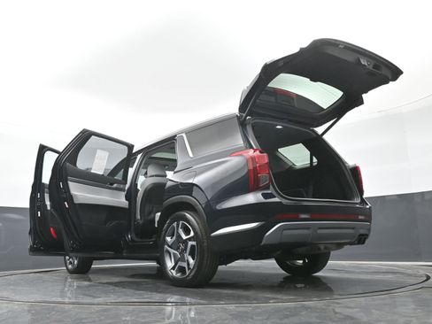 Used 2023 Hyundai Palisade SEL image 53