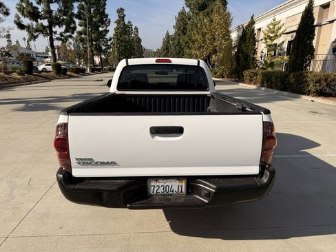Used 2014 Toyota Tacoma 2WD Regular Cab image 7