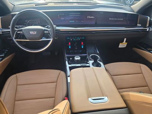 New 2026 Cadillac Escalade ESV Luxury image 16
