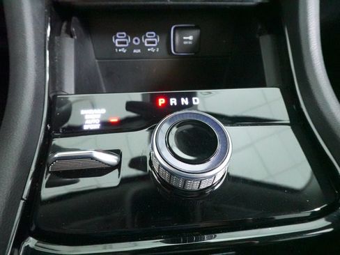 Used 2023 Jeep Grand Cherokee L Limited AWD/4WD image 15