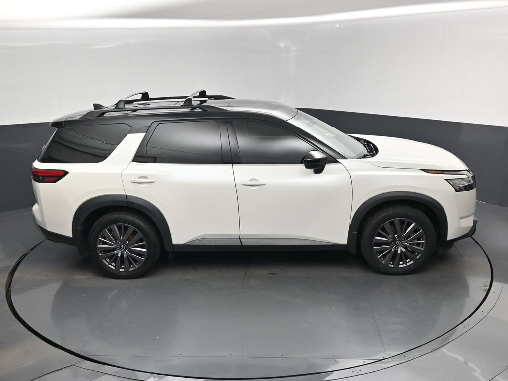 Used 2023 Nissan Pathfinder SL w/ SL Premium Package FWD image 13