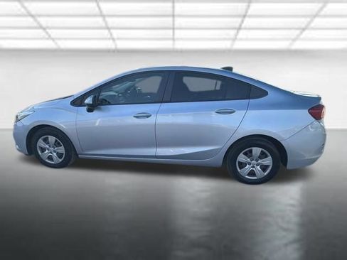 Used 2018 Chevrolet Cruze LS FWD image 6