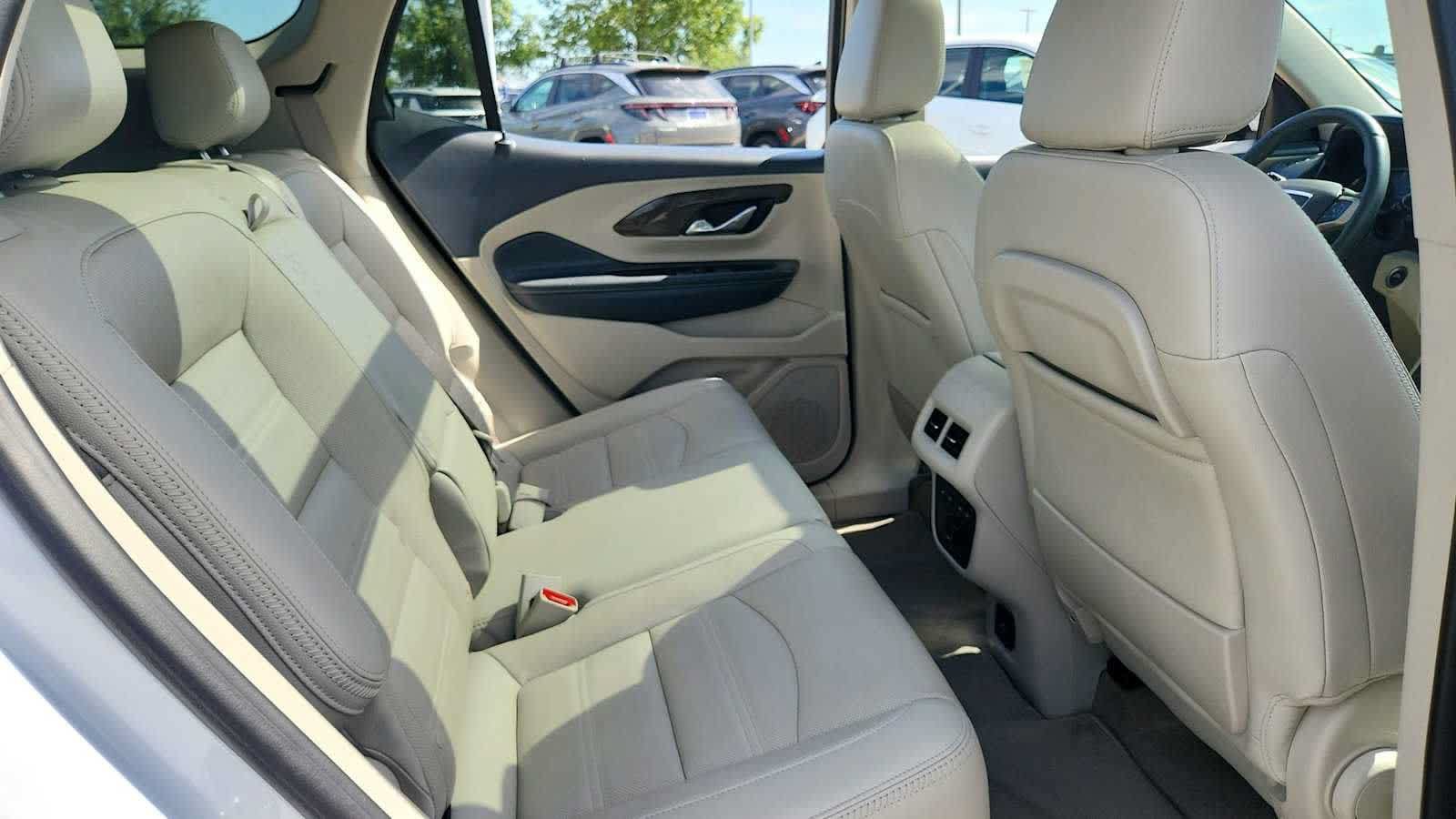 Used 2023 GMC Terrain Denali w/ Denali Premium Package AWD/4WD image 27