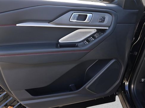 Used 2025 Ford Explorer ST w/ Sun And Sound Package image 22