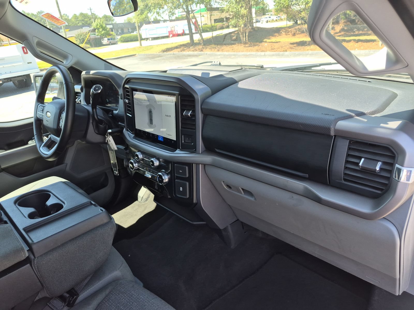 Used 2025 Ford F150 XLT w/ Equipment Group 301A Standard RWD image 27