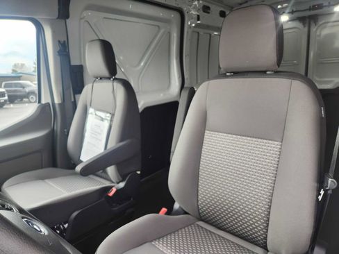 Used 2025 Ford Transit 250 148 Medium Roof Extended AWD image 28