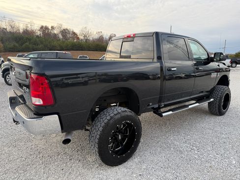 Used 2017 RAM 2500 SLT w/ Luxury Group image 3