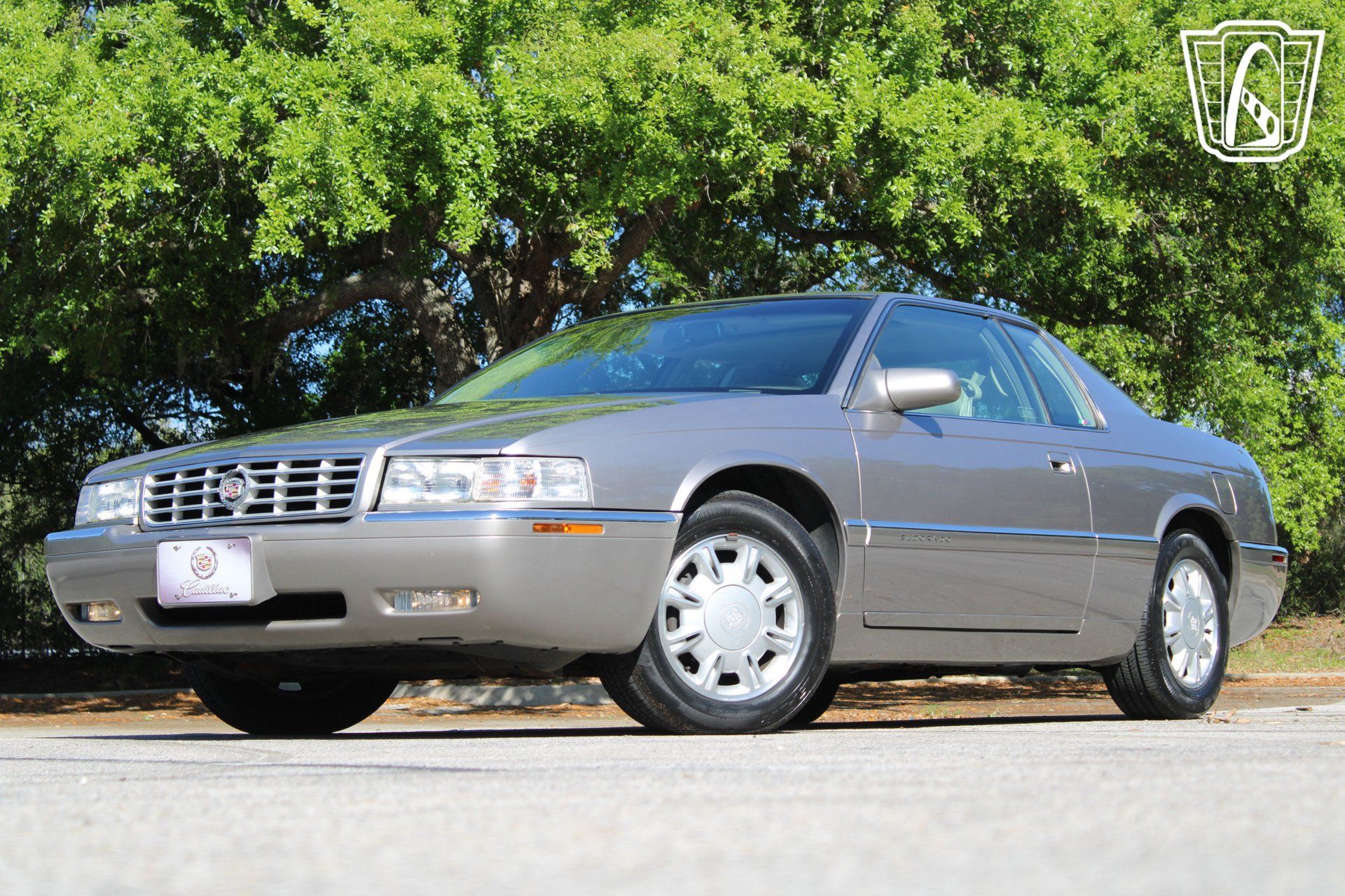 Used 1996 Cadillac Eldorado FWD image 2