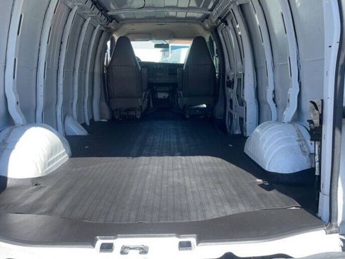 Used 2019 Chevrolet Express 2500 Extended w/ Driver Convenience Package RWD image 7