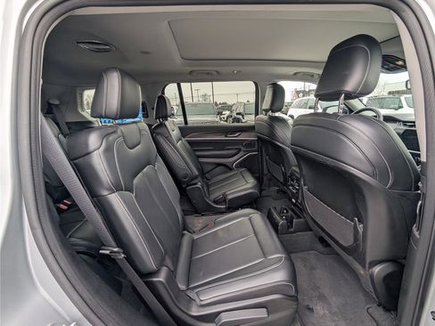 Used 2021 Jeep Grand Cherokee L Limited image 11