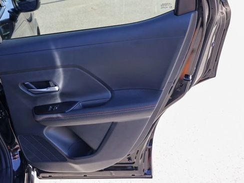 New 2025 Nissan Kicks SR image 19