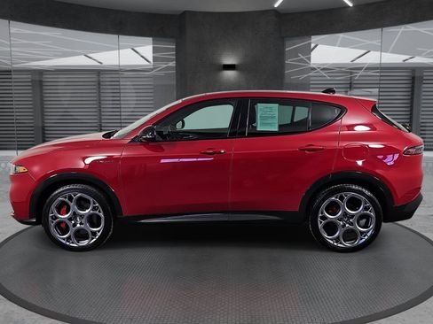 Used 2024 Alfa Romeo Tonale Veloce AWD/4WD image 8