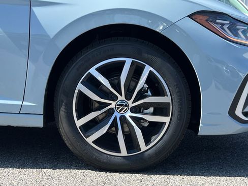 New 2026 Volkswagen Jetta SE image 7