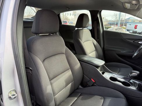 Used 2022 Chevrolet Malibu LT image 22