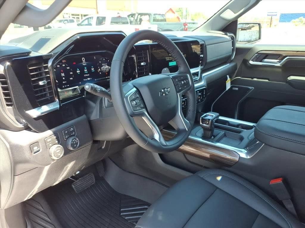 New 2026 Chevrolet Silverado 1500 RST w/ Z71 Off-Road Package AWD/4WD image 12