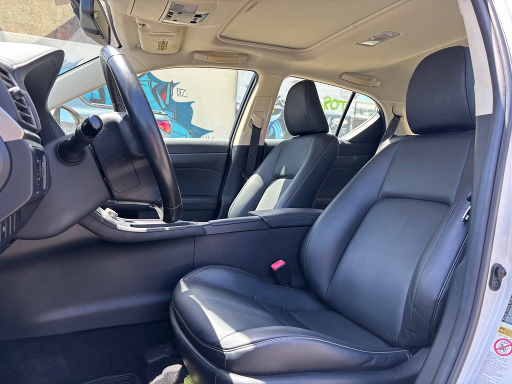Used 2014 Lexus CT 200h FWD image 9