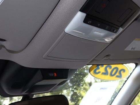 Used 2023 Nissan Rogue SV image 33