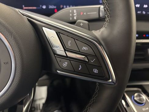 Used 2025 Buick Enclave Preferred image 28