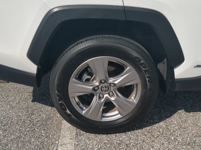 Certified 2024 Toyota RAV4 XLE w/ Convenience Package AWD/4WD image 11