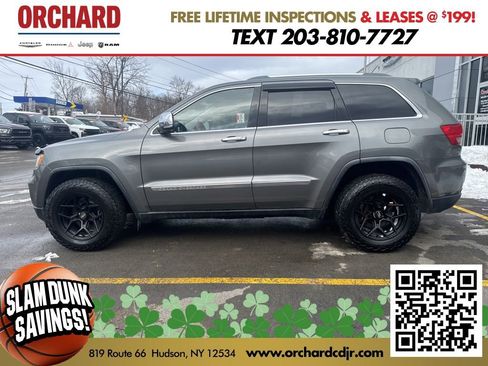 Used 2011 Jeep Grand Cherokee Overland image 5